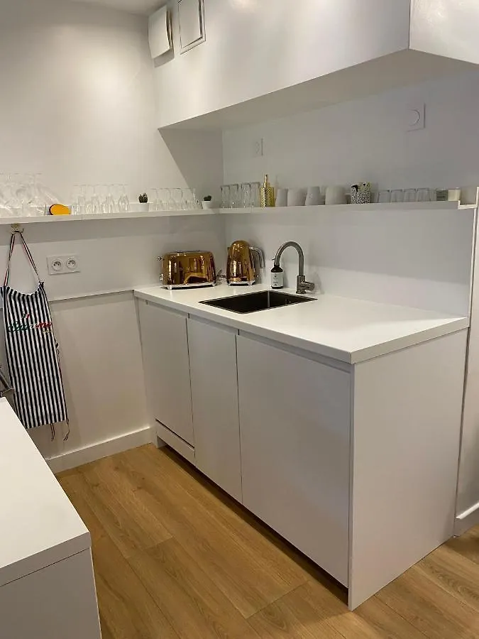 Dolce-Vita Appart 3 Etoiles, Climatise , 50M De La Mer Et Aux Portes De Menton ,Parking Gratuit Rocabruna Apartamento