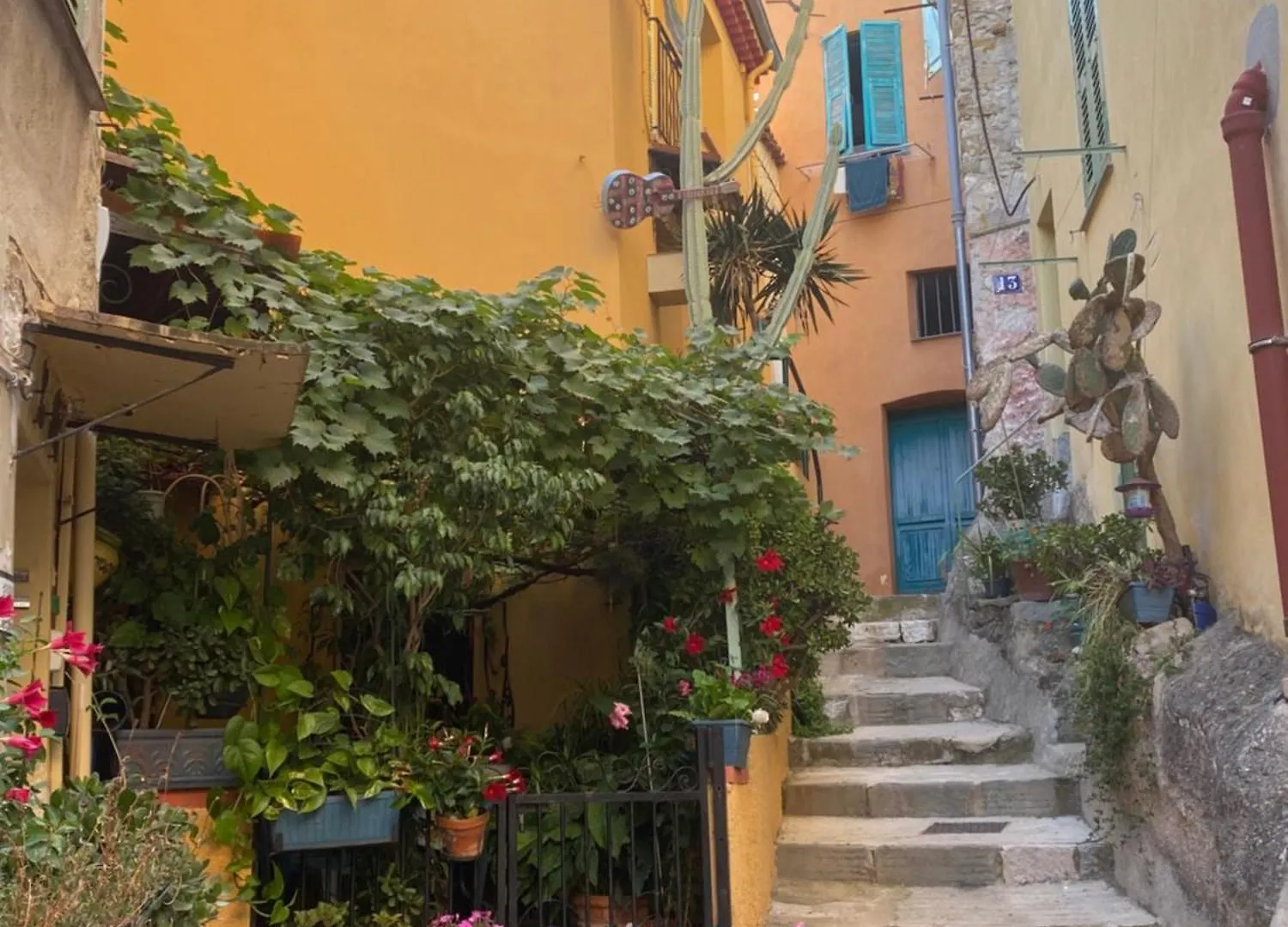 Apartamento Dolce-Vita Appart 3 Etoiles, Climatise , 50M De La Mer Et Aux Portes De Menton ,Parking Gratuit Rocabruna